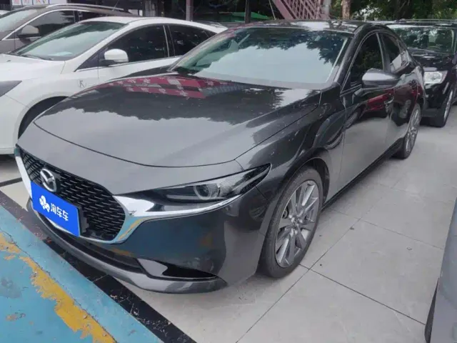 Фотография автомобиля — Mazda Axela
