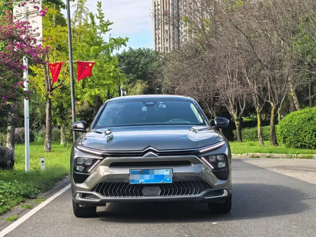 Citroen C5 X — Фото автомобиля 2