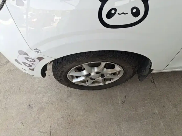 Roewe Clever — Фото автомобиля 22