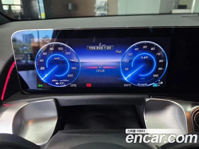 Mercedes-Benz EQB X243 — Фото автомобиля 8