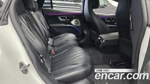 Mercedes-Benz EQS — Фото автомобиля 10