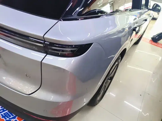 Li Auto i6 — Фото автомобиля 7