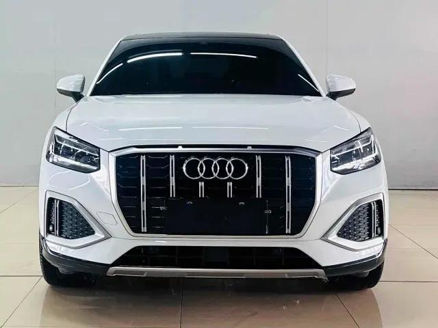 Фотография автомобиля — Audi Q2L