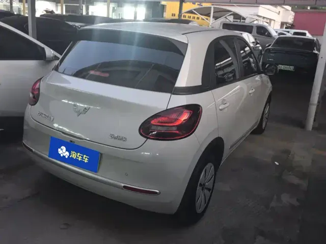 Wuling Bingo — Фото автомобиля 3