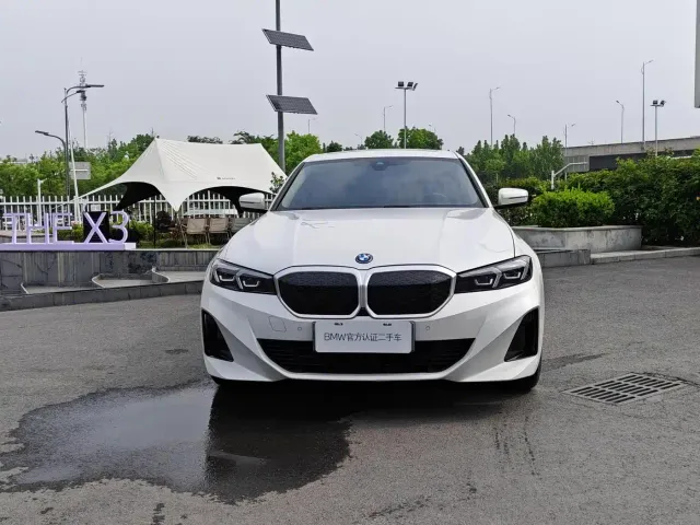 BMW i3 — Фото автомобиля 2