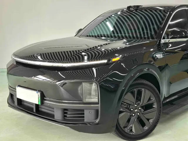 Li Auto L9 — Фото автомобиля 2