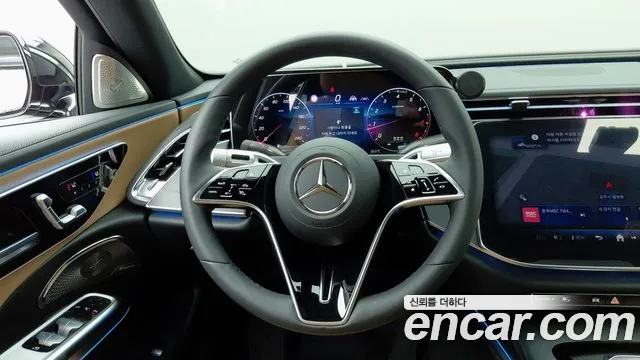 Mercedes-Benz E-Class — Фото автомобиля 10