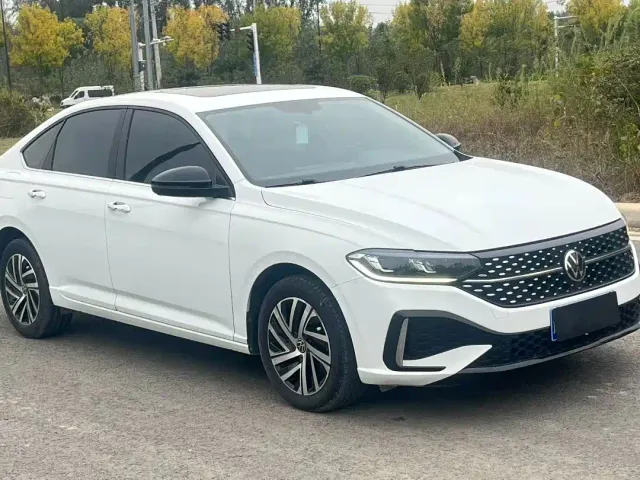 Volkswagen Lavida — Фото автомобиля 3