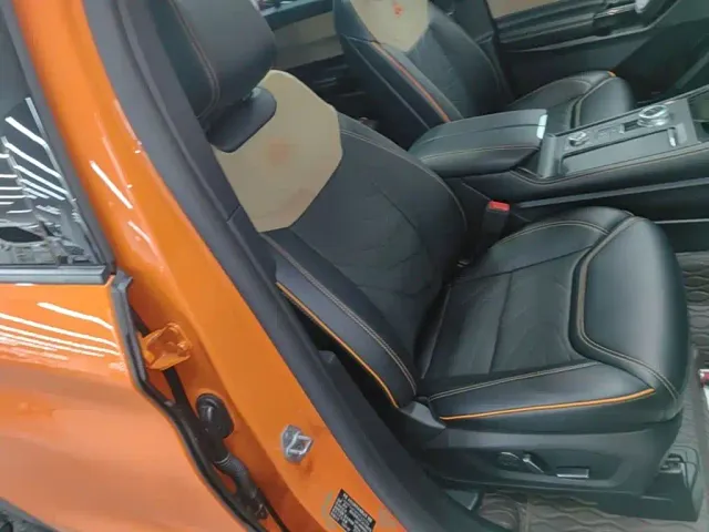 Ford Explorer — Фото автомобиля 24
