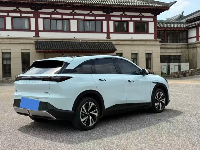 Arcfox Alpha T5 — Фото автомобиля 4