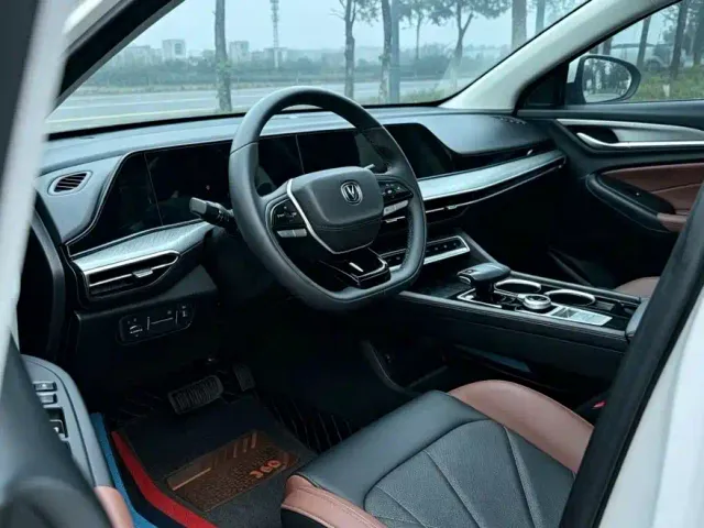 Changan Eado — Фото автомобиля 5