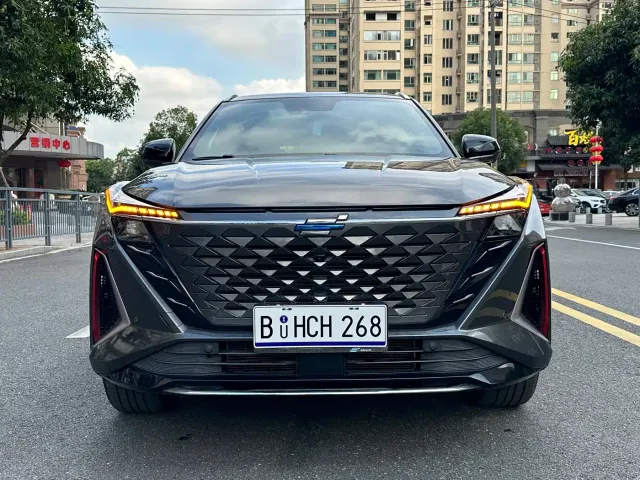 Changan Z6 — Фото автомобиля 2