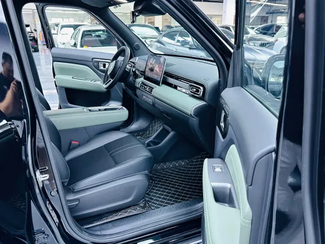 Baojun Yep Plus — Фото автомобиля 8