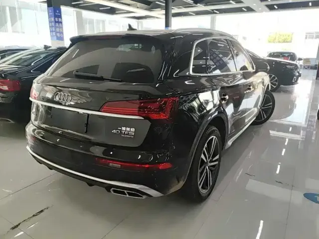 Audi Audi Q5L 2022 40T Luxury Dynamic — Фото автомобиля 3