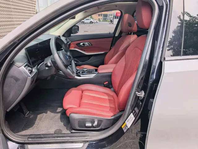 BMW i3 — Фото автомобиля 13