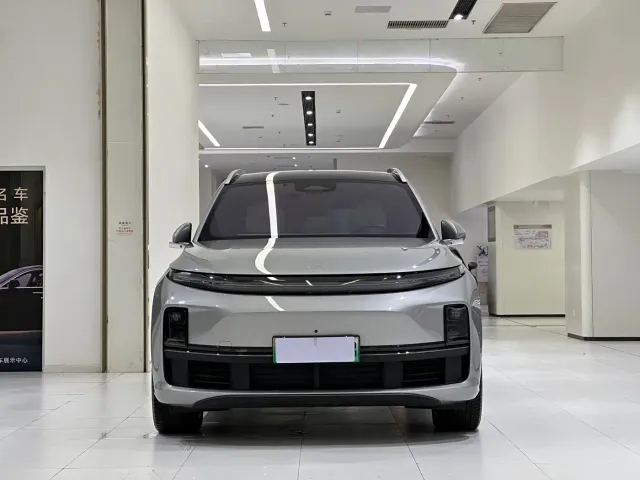 Li Auto L7 — Фото автомобиля 2