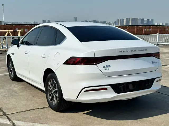 BYD Qin PLUS — Фото автомобиля 7