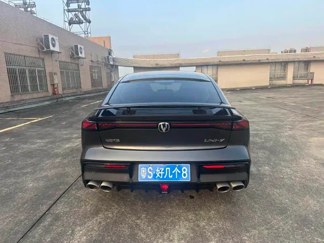 Changan UNI-V — Фото автомобиля 8