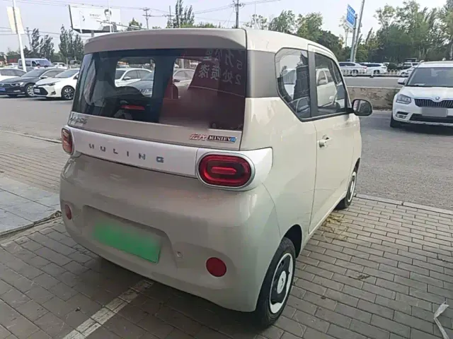 Wuling Hongguang Mini EV — Фото автомобиля 6
