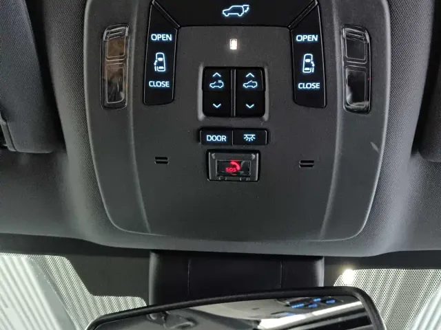 Toyota Sienna — Фото автомобиля 22