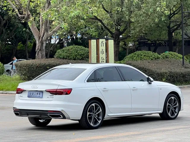 Audi A4L — Фото автомобиля 17
