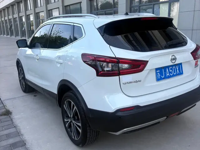 Nissan Qashqai — Фото автомобиля 4