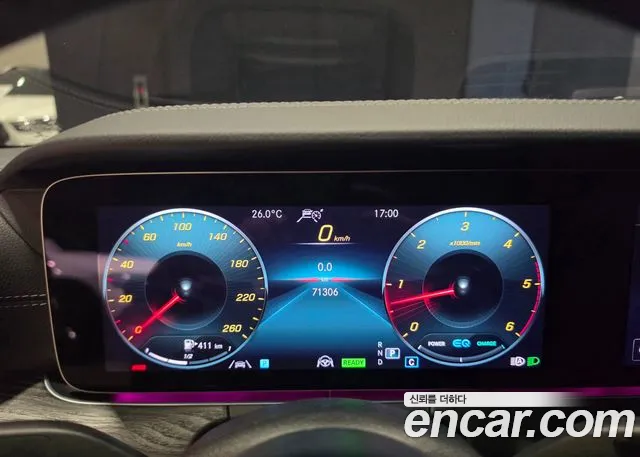 Mercedes-Benz E-Class — Фото автомобиля 8