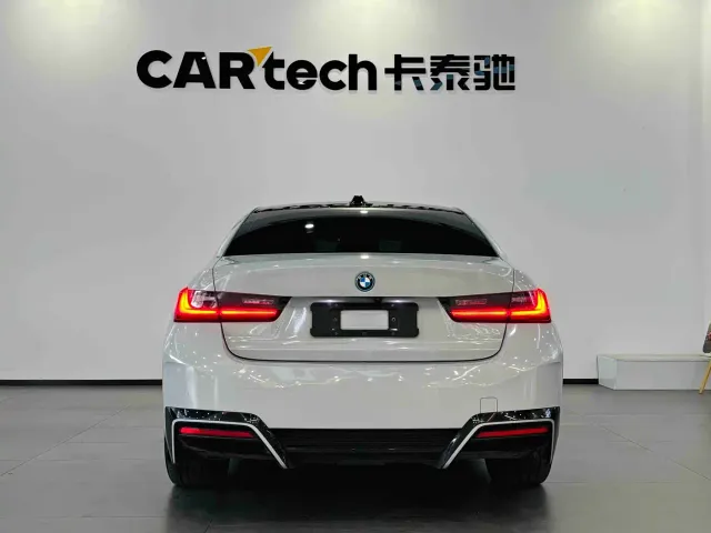 BMW i3 — Фото автомобиля 6