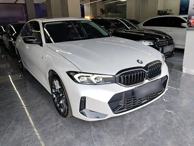 BMW 3 Series — Фото автомобиля 3