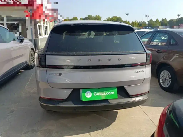 Volvo XC70 Plug-in Hybrid — Фото автомобиля 5
