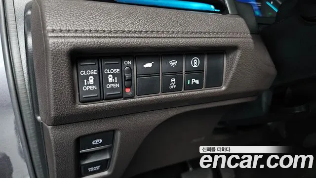 Honda Odyssey — Фото автомобиля 27