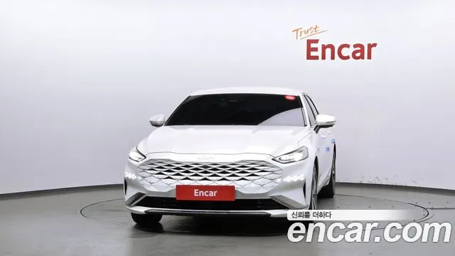 Kia K8 Hybrid — Фото автомобиля 3