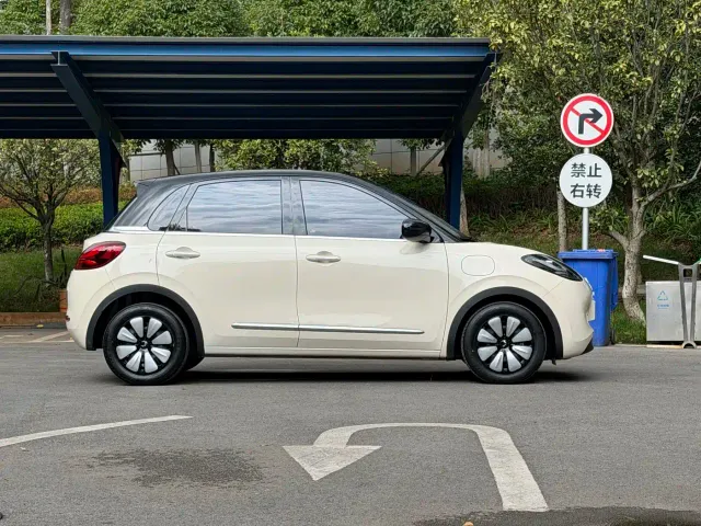 Wuling Bingo — Фото автомобиля 8