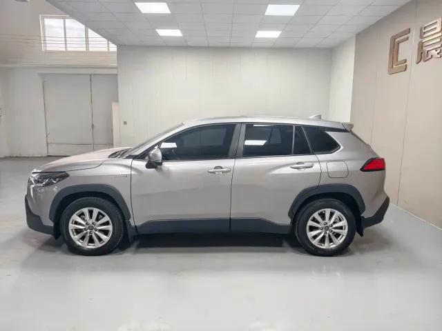 Toyota Corolla Cross — Фото автомобиля 10