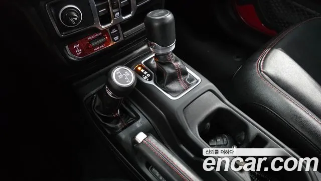 Jeep Wrangler Wrangler (JL) — Фото автомобиля 9