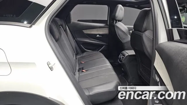 Peugeot 3008 — Фото автомобиля 10