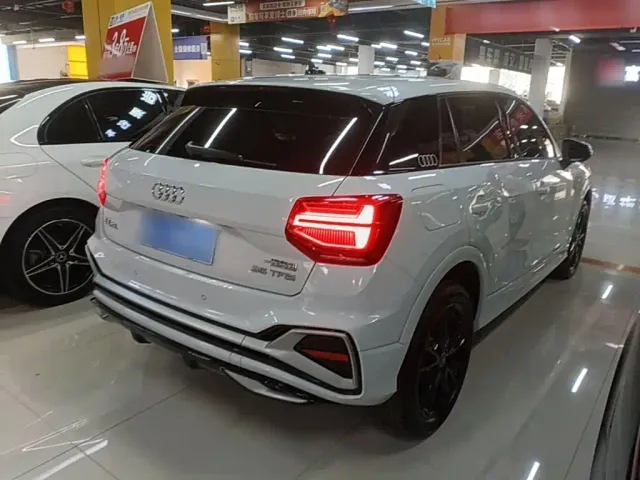 Audi Q2L — Фото автомобиля 6