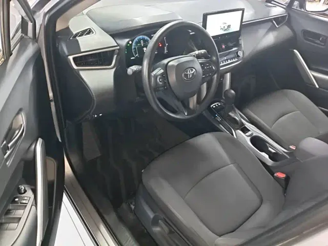 Toyota Corolla Cross — Фото автомобиля 15