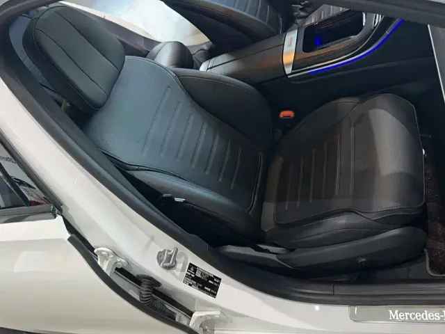Mercedes-Benz C-Class — Фото автомобиля 21