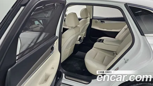 Hyundai Grandeur New — Фото автомобиля 27