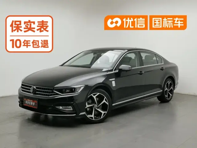 Фотография автомобиля — Volkswagen Magotan
