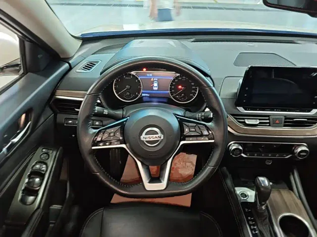 Nissan Teana — Фото автомобиля 10
