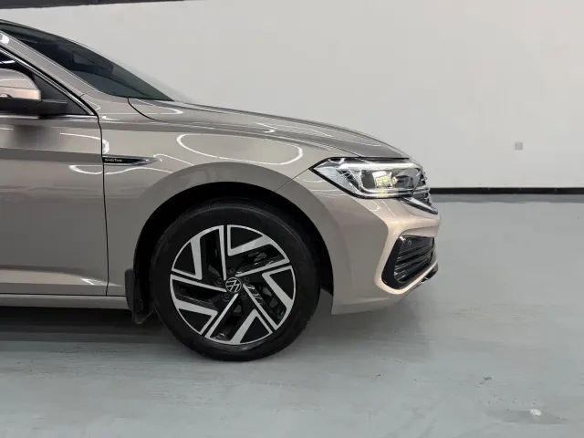 Volkswagen Sagitar — Фото автомобиля 4