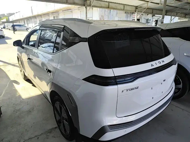 GAC Aion Y — Фото автомобиля 4