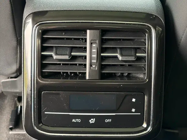 Volkswagen Passat — Фото автомобиля 7