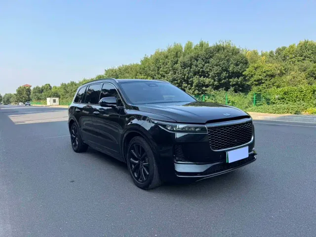 Li Auto ONE — Фото автомобиля 3