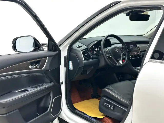 Honda Avancier — Фото автомобиля 3