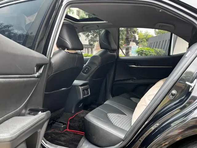 Toyota Camry — Фото автомобиля 12