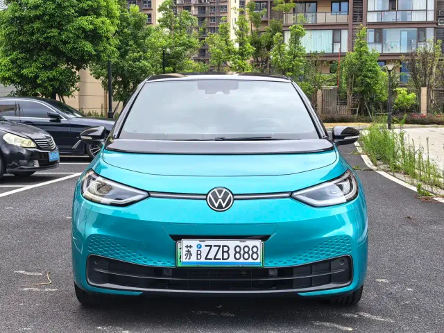 Volkswagen ID.3 — Фото автомобиля 2