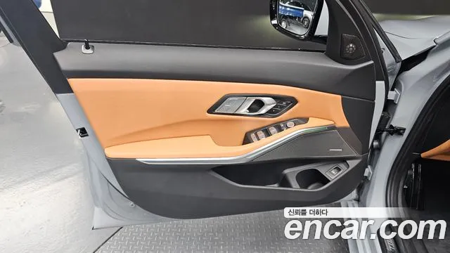 BMW 3-Series 3 серия (G20) 320i M Sport — Фото автомобиля 24